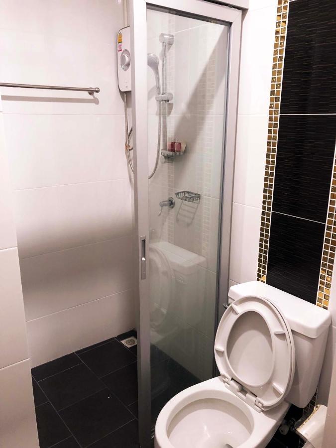 Hotel Iya Pathum Thani Ngoại thất bức ảnh