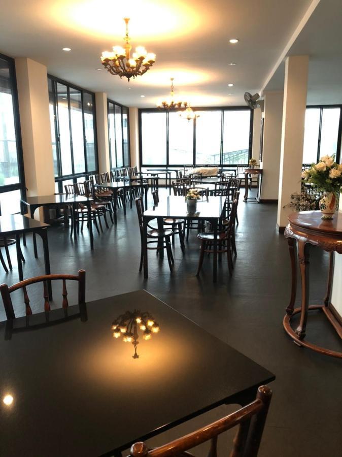 Hotel Iya Pathum Thani Ngoại thất bức ảnh